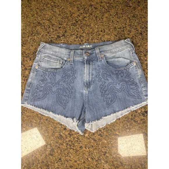 Ariat Pants - Ariat Perfect Rise Boyfriend Embroidered Denim Shorts Light Wash Size 30R